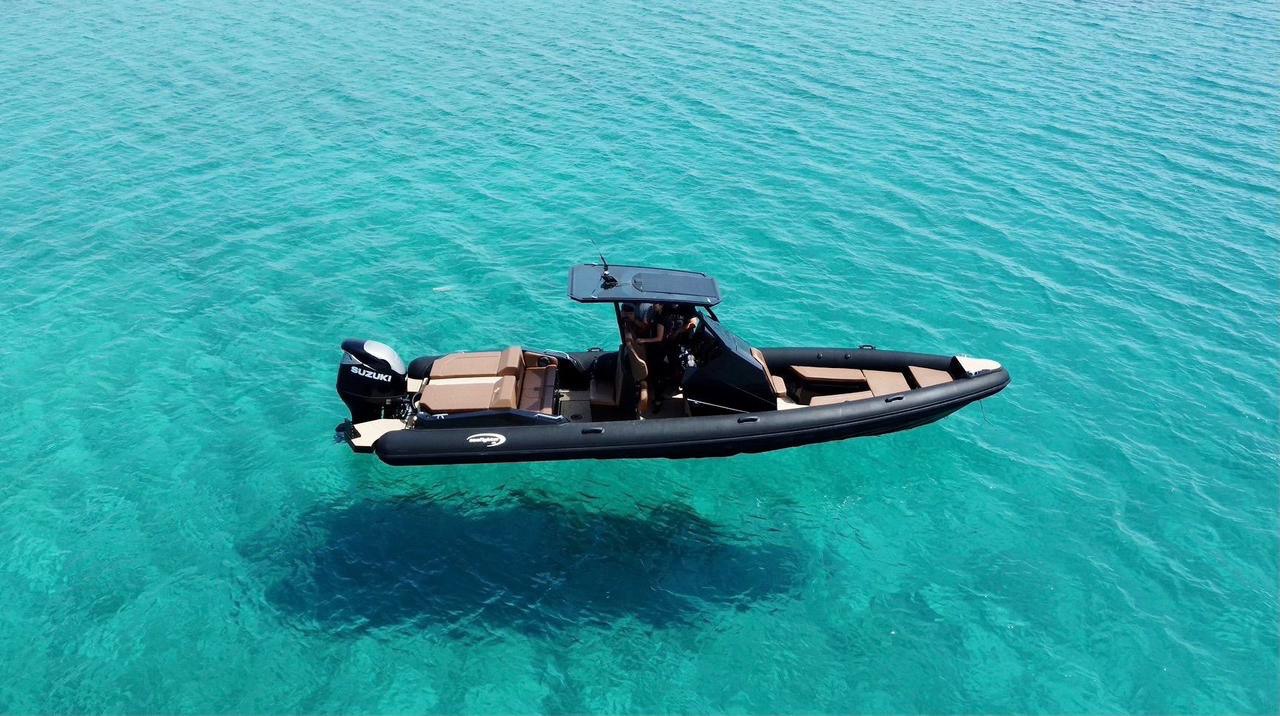 Speed boat avec demande de mariage sur l’île White Island avec coucher de soleil 